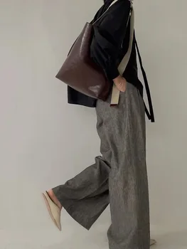 Дамски крупнотоннажная чанта FIRMRANCH Cool Мързел Style с горния слой от масло-восък телешка кожа, контрастная чанта-тоут на едното рамо с крив кръст
